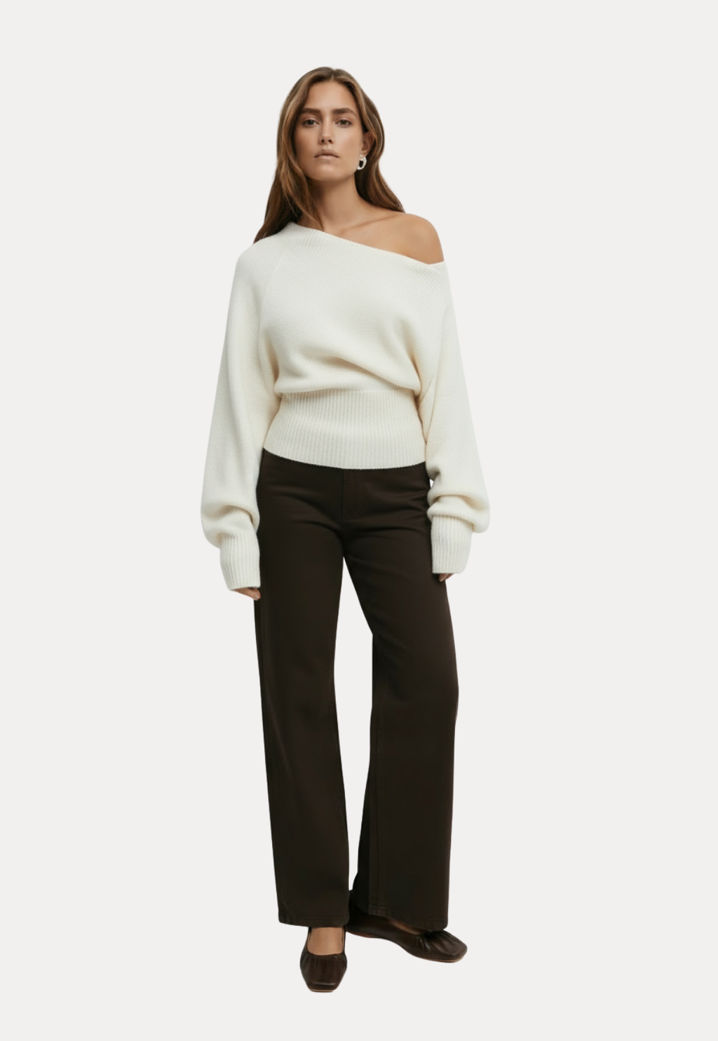 Asymmetrical thumbhole top